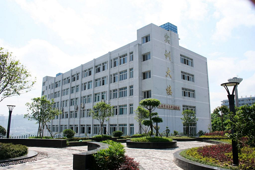 校園環(huán)境